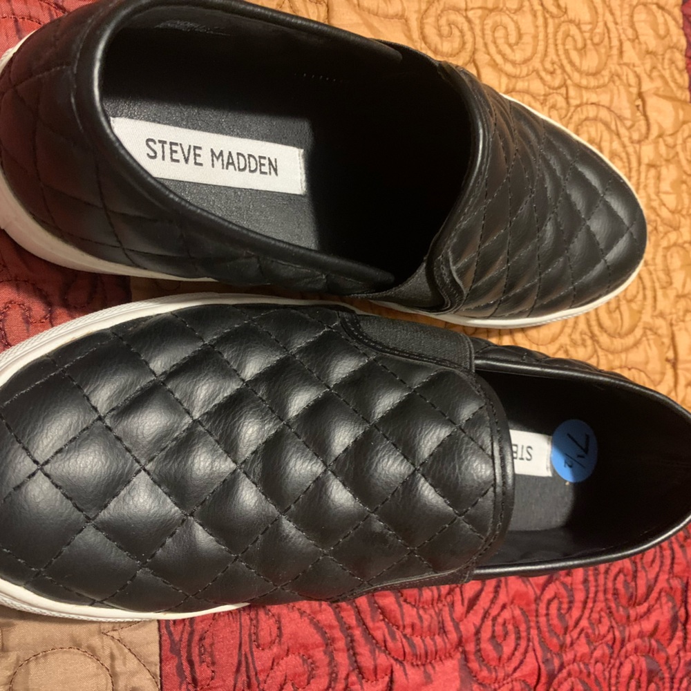 Steve Madden Sneakers like new